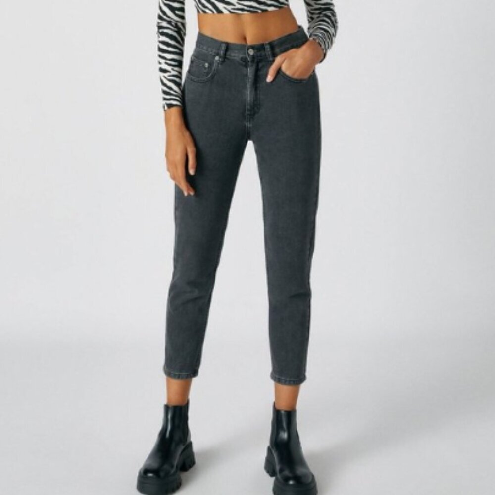 Pull&Bear Basic Black Mom Jeans - Size 4